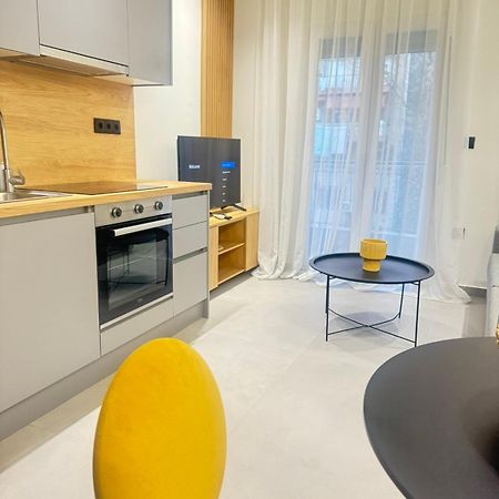 Luna-Your Urban Stay Szaloniki Kültér fotó