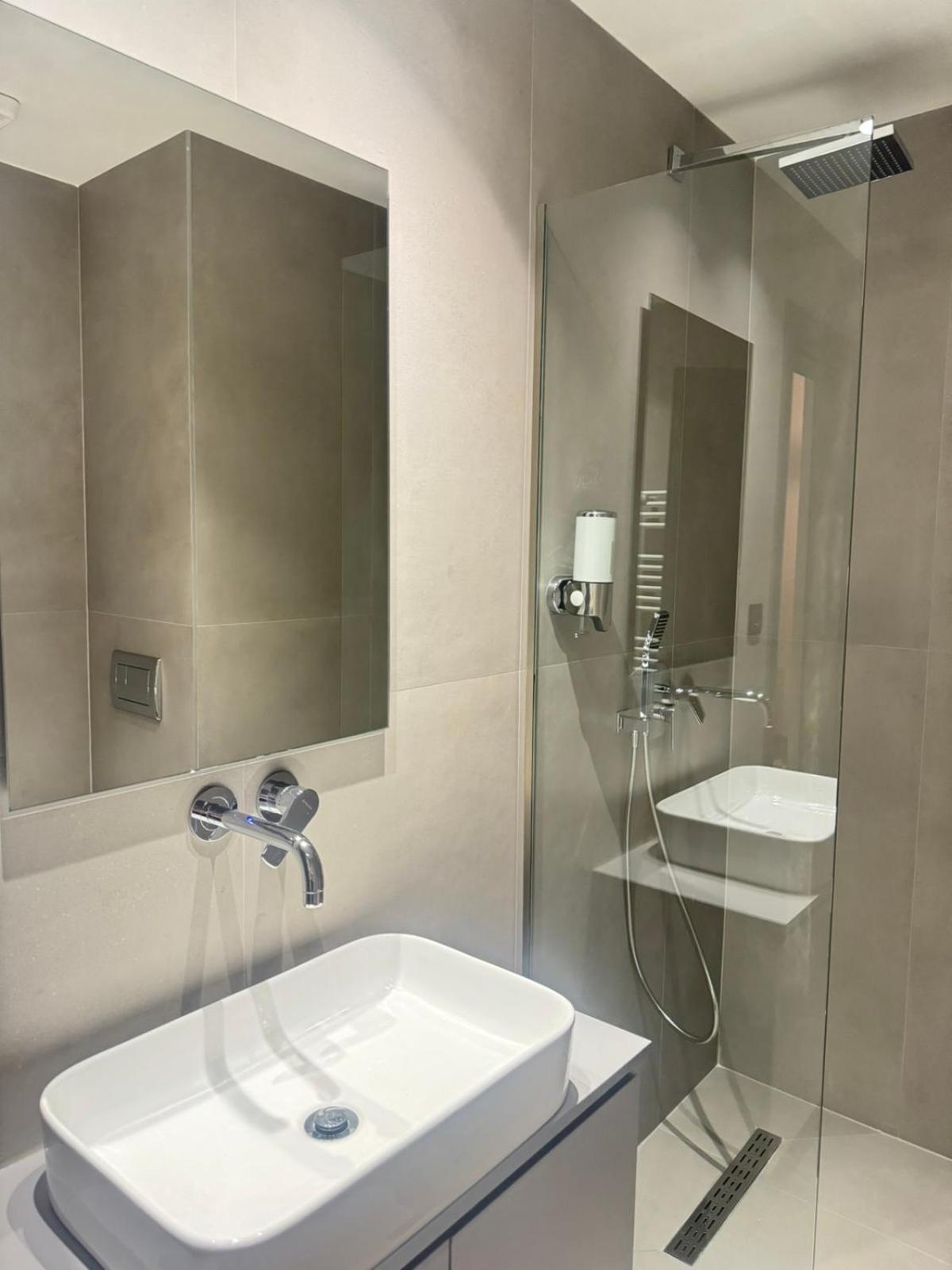 Luna-Your Urban Stay Szaloniki Kültér fotó