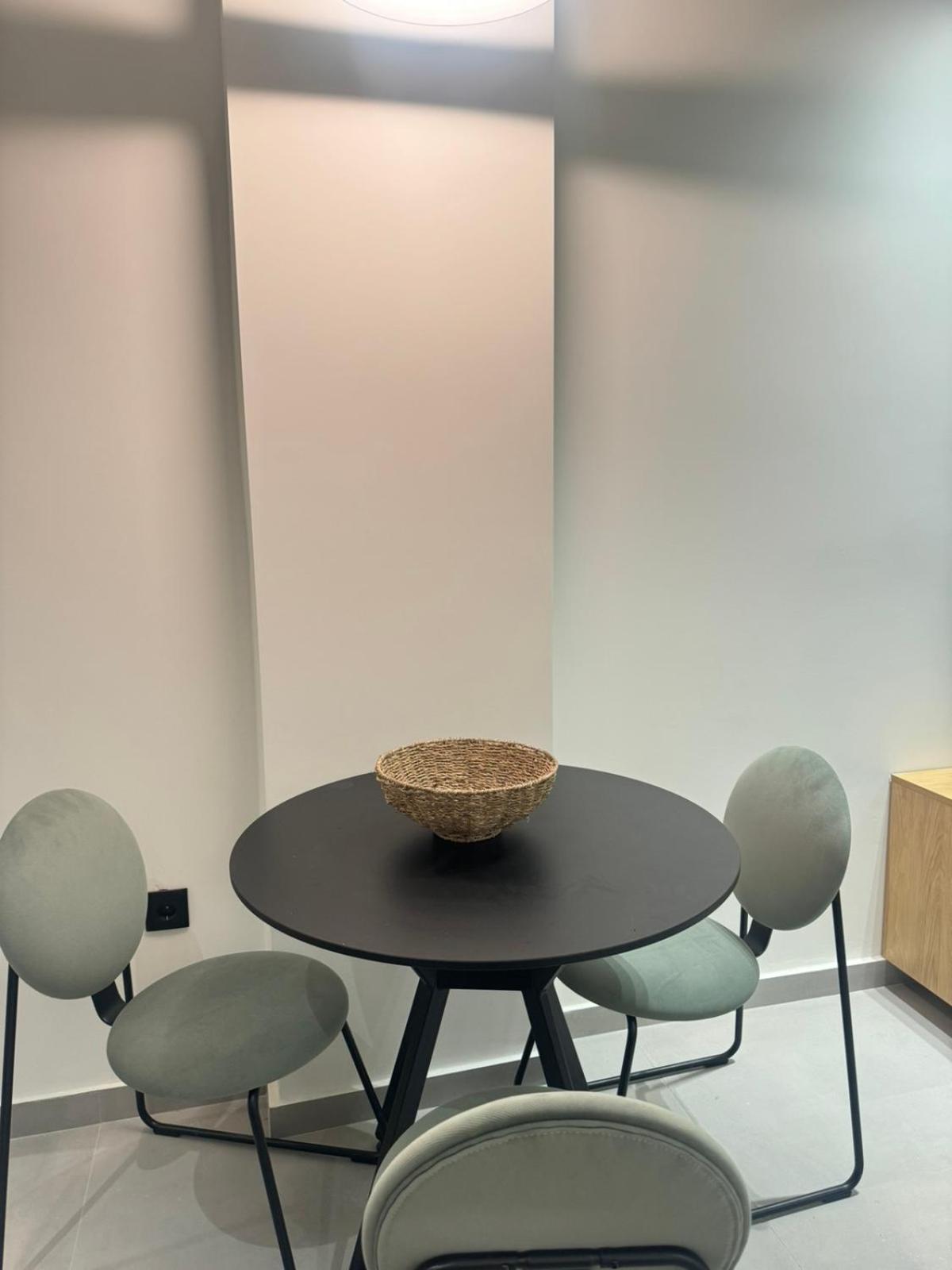 Luna-Your Urban Stay Szaloniki Kültér fotó